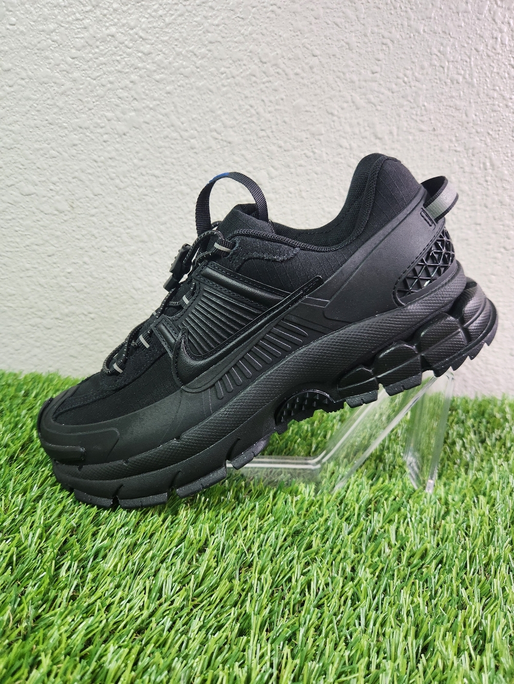 Nike Zoom Vomero Roam Black Blue FV2295-002 Ripstop Low Top Sneaker 2024 size 8